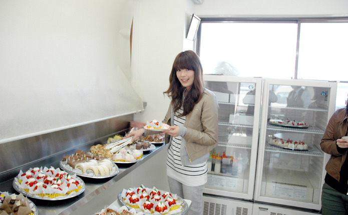 �ƥ󥷥��夬��Ť����֡å������Х�����