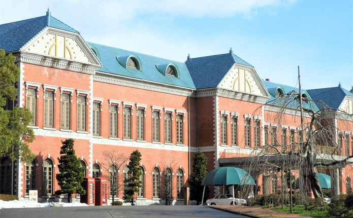 �֤���ˤ˿��������ܼ�ư����ʪ��